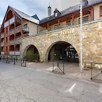 Centre-ville Avec Piscine Et Wifi, Animaux Acceptés - Fr-1-296-399 * Saint-Lary-Soulan
