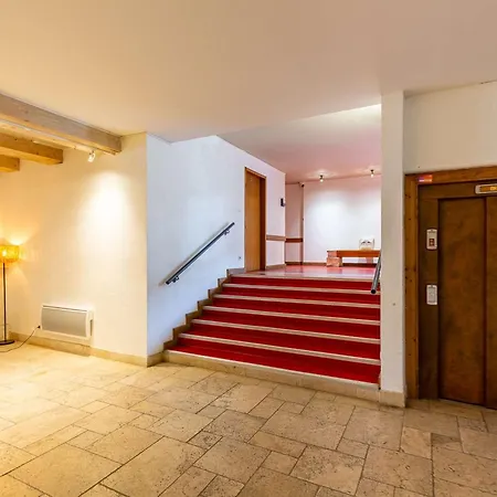 Au Centre-ville De Saint-lary Avec Piscine, Sauna Et Parking Securise - Fr-1-296-399 Saint-Lary-Soulan