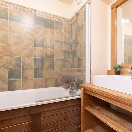 Appartement Centre-ville Avec Piscine Et Wifi - Fr-1-296-399 *